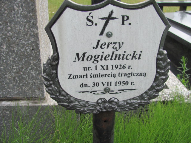 Jerzy Mogielnicki 1926 Białystok św. Rocha - Grobonet - Wyszukiwarka osób pochowanych