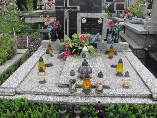Grób Bogdan Kozakowski