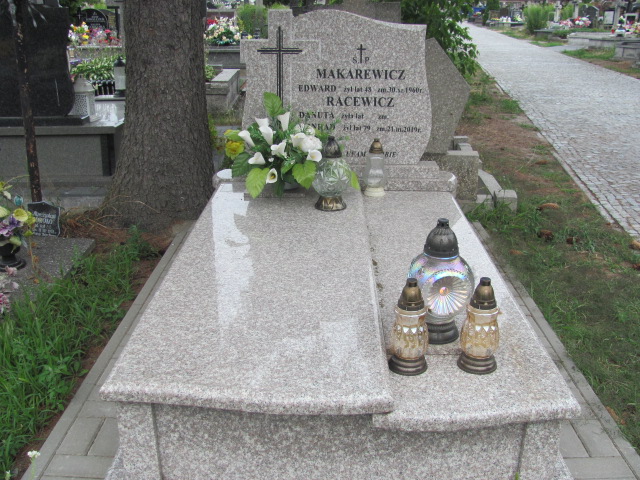 Grób Konrad Racewicz